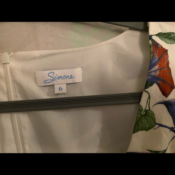 Classic dress! Fits great! - Picture 3 of 3